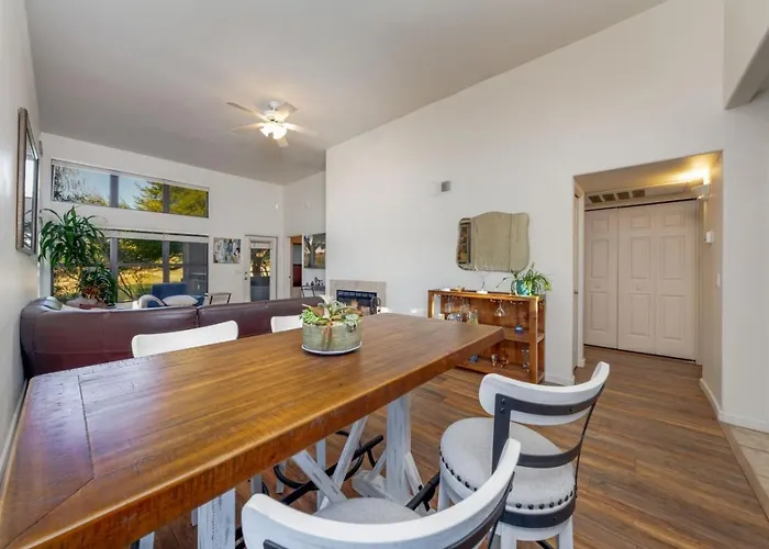 East, Golf View, 2 Bedroom 2ba, Htd Pools, Sabino Apartment