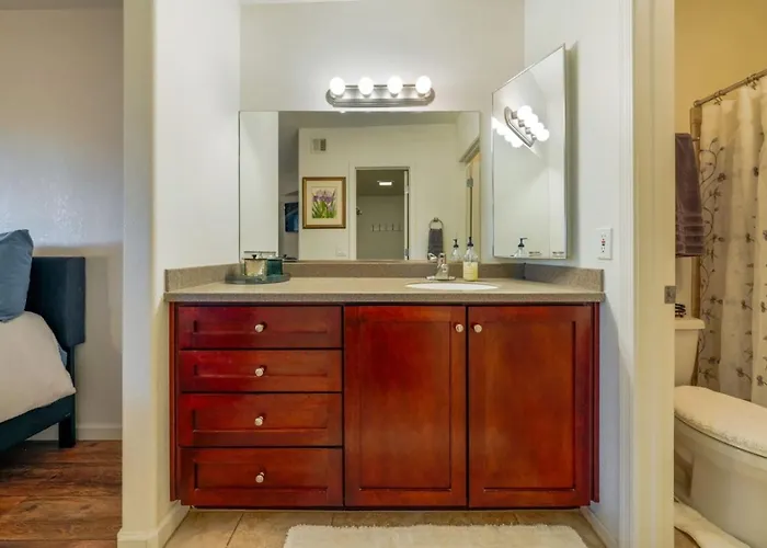 East, Golf View, 2 Bedroom 2ba, Htd Pools, Sabino Tucson